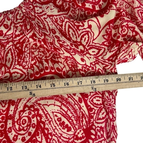 Umgee Women's SZ M Off Shoulder Bell Sleeve Red Paisley Boho Cottage Cowgirl - Picture 6 of 11